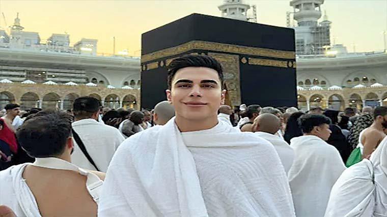 کین ڈول نے دوسری بار  عمرے کی سعادت حاصل کر لی