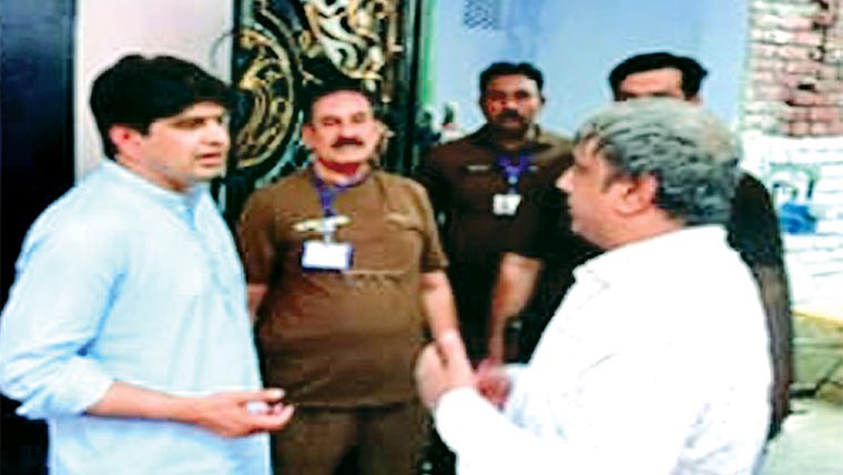 اے وزیر آ باد کا امام بارگاہوں کا دورہ ، سکیو رٹی کا جائزہ 