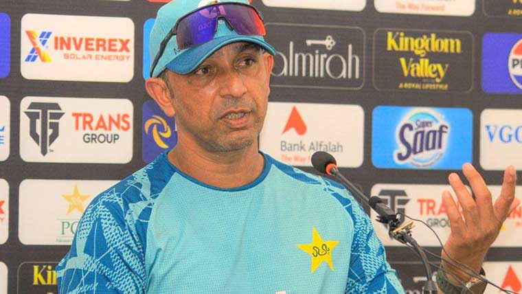  اظہر محمود قومی ٹیسٹ کرکٹ ٹیم کے قائم مقام ہیڈ کوچ مقرر