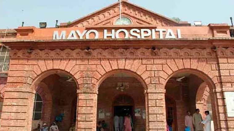 عاشورہ ،میوہسپتال میں ایمرجنسی  آپریشن تھیٹر مکمل فعال :ہارون حامد