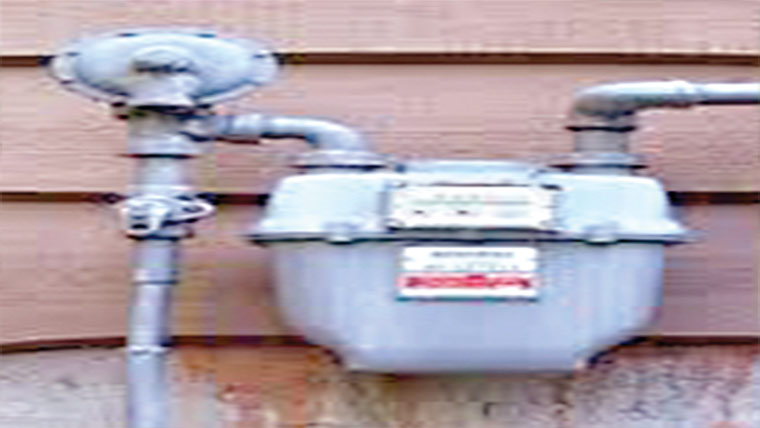 2گیس اور2بجلی میٹر چوری 