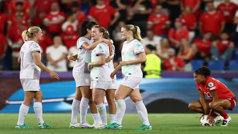  یوئیفا ویمنزفٹ بال چیمپئن شپ   ناروے اور سوئٹزرلینڈ کامیاب