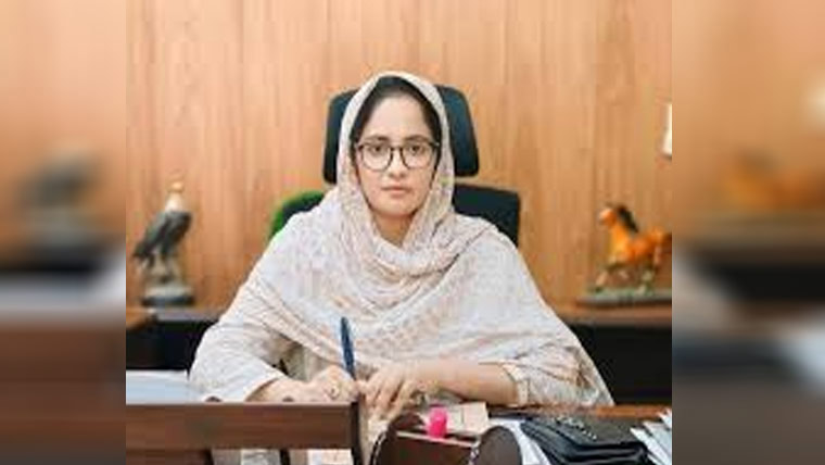  اسسٹنٹ کمشنر شورکوٹ کا  ٹی ایچ کیو ہسپتال کا دورہ