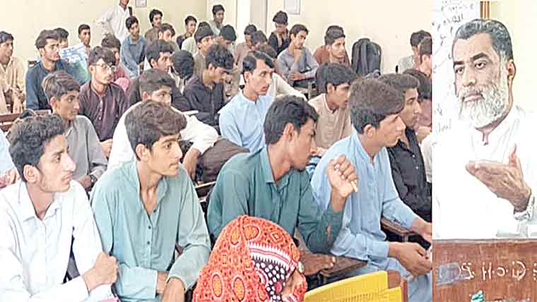  نوجوان باشعور ووٹر بنیں  ضلعی الیکشن کمشنر کا طلبہ کولیکچر