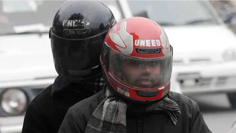 موٹرسائیکل سوار دونوں افراد کیلئے  ہیلمٹ لازم، آگاہی مہم شروع