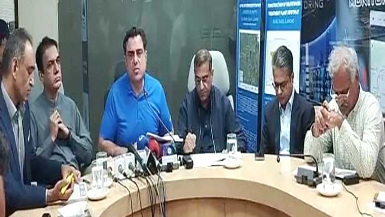 شہر میں بارش، وزیر ہاؤسنگ کا واسا کنٹرول روم کا دورہ 