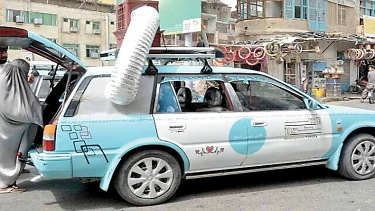 افغان ڈرائیوز کا گاڑی میں اے سی سسٹم لگانیکا انوکھا طریقہ 