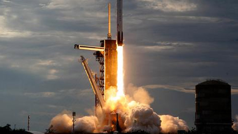 اسرائیل کا نیا مواصلاتی سیٹلائٹ  ’’درور 1‘‘ امریکی راکٹ  کے ذریعے خلا میں روانہ 