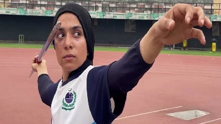  خاتون جیولن تھرور یسریٰ ایوب  ملک کانام روشن کرنیکی خواہشمند