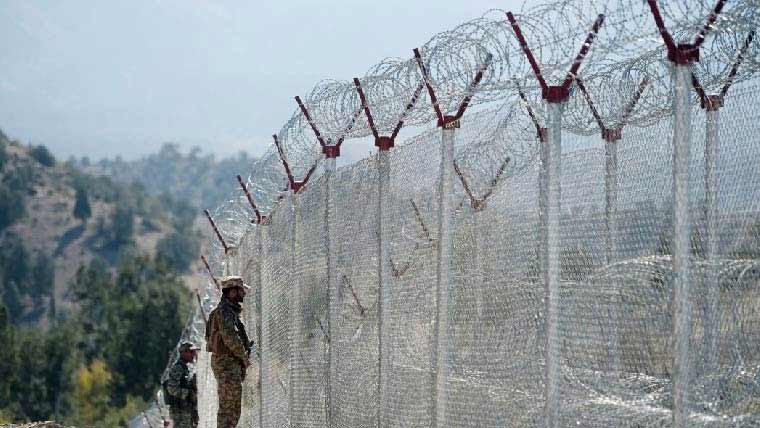 افغان سرحد پر خوارج کی دراندازی کی کوشش ،5مبینہ خودکش حملہ آور گرفتار