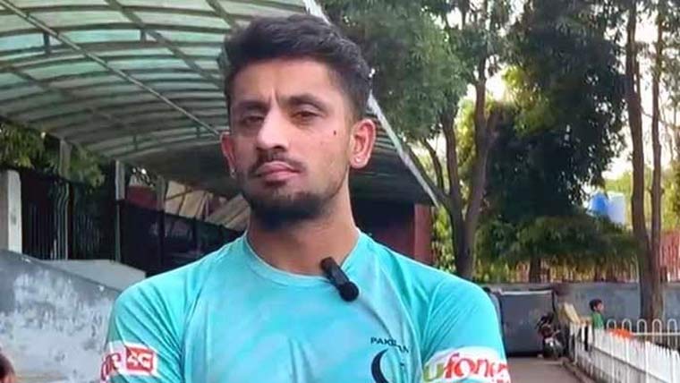 ہاکی باتوں سے ٹھیک نہیں ہوگی،سہولیات دی جائیں:عماد بٹ