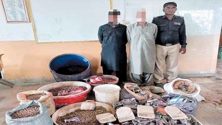 سپر ہائی وے پر گٹکا ماوا اور  چھالیہ کی اسمگلنگ ناکام