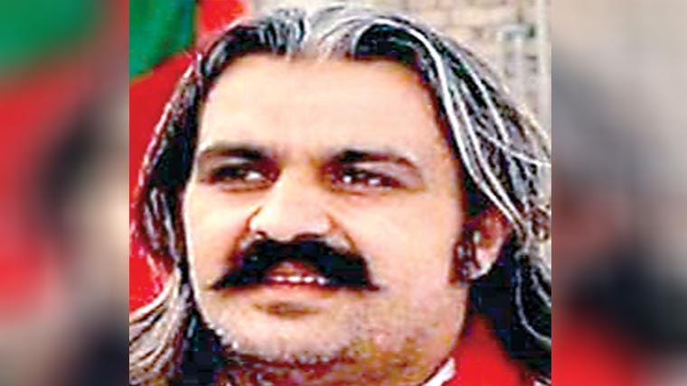   شراب کیس : وارنٹ جاری