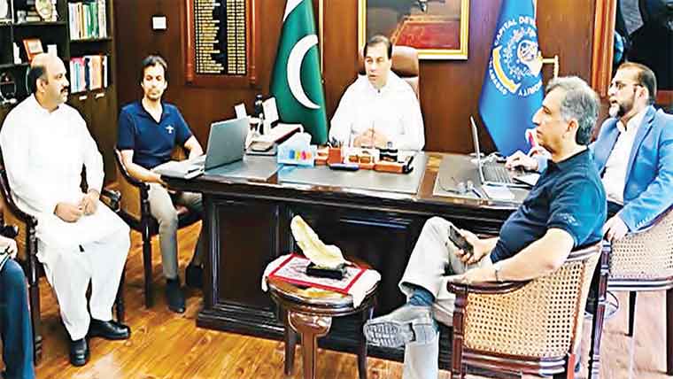 یوم آزادی اور معرکہ حق کو منانے کیلئے خصوصی اقدامات کیے جائیں : چیئرمن سی ڈی اے 