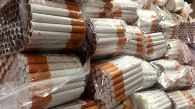 جھڈو :بڑی کارروائی، نان ٹیکس پیڈ سگریٹ کے 200کارٹن برآمد