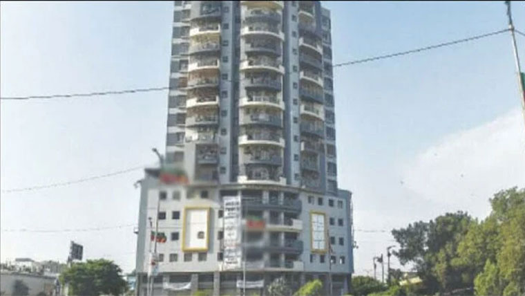 نسلہ ٹاور کا پلاٹ نیلامی کے لیے پیش