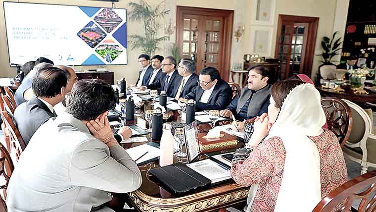 غیر قانونی ہاؤسنگ سوسائٹیز کی ریگولرائزیشن کا فیصلہ:لوگوں سے پیسے لیکر پلاٹ نہ دینا ظلم :مریم نواز