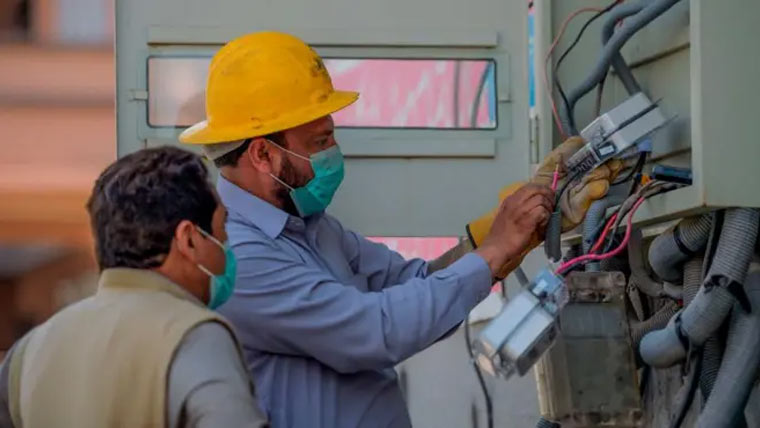 بجلی چوری میں اضافہ ،پرانے گھریلو میٹرز کی تبدیلی شروع 