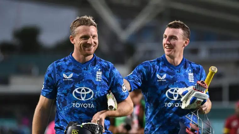 انگلینڈ کا ویسٹ انڈیز کو ہرا کر ون ڈے سیریز میں کلین سویپ 