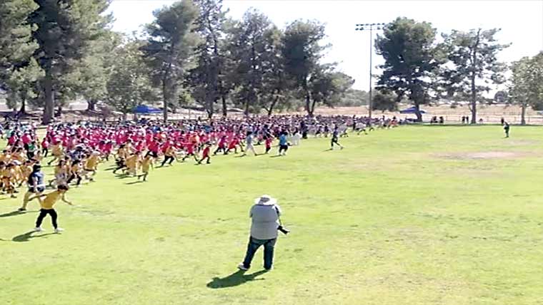 دنیا کے سب سے بڑا ریڈ لائٹ، گرین لائٹ گیم کا انعقاد