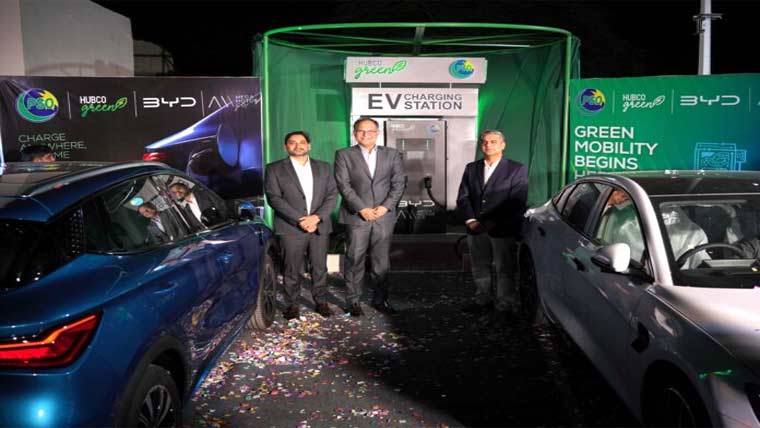 ایم 2 موٹروے پر پہلا نیو انرجی وہیکل چارجنگ اسٹیشن کا افتتاح 
