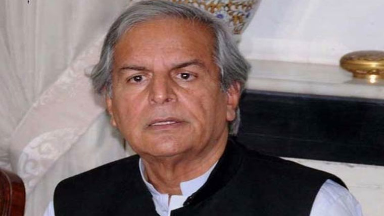 عمران خان پڑھا لکھا ، نواز شریف  کے گھر میں نے کبھی کوئی  کتاب نہیں دیکھی:جاوید ہاشمی