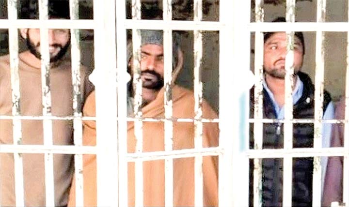 نوشہرہ ورکاں:گرانفروشی میں ملوث دکانداروں کی جیل یاترا 