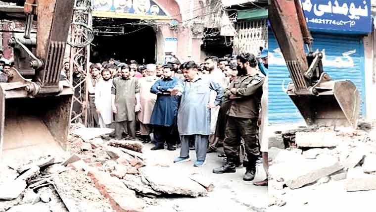 جی ٹی روڈپر لنڈا بازار کا صفایا عارضی و پختہ تجاوزات کا خاتمہ 