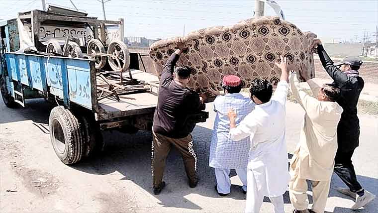 تجاوزات کیخلاف آپریشن دو ٹرک سامان ضبط