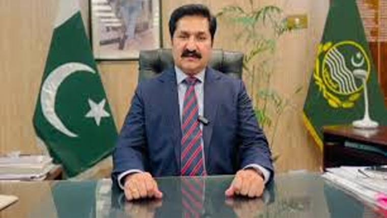 ڈپٹی کمشنر کا پلاسکو پی وی سی پائپ انڈسٹری کا دورہ