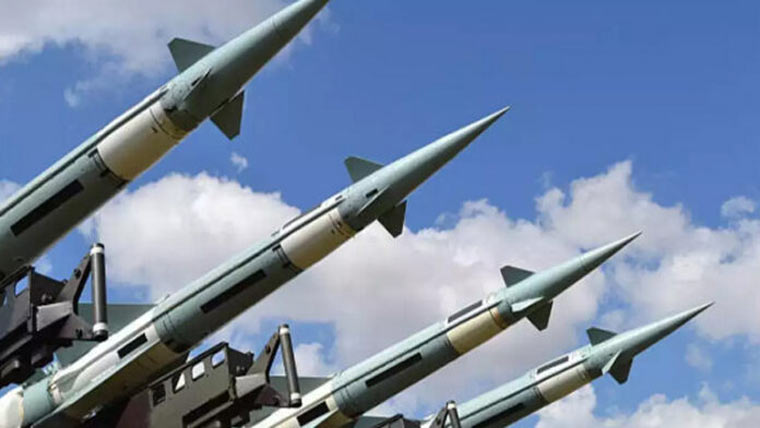 پاکستان اور بھارت کے پاس ایٹمی ہتھیاروں کی تعداد برابر 