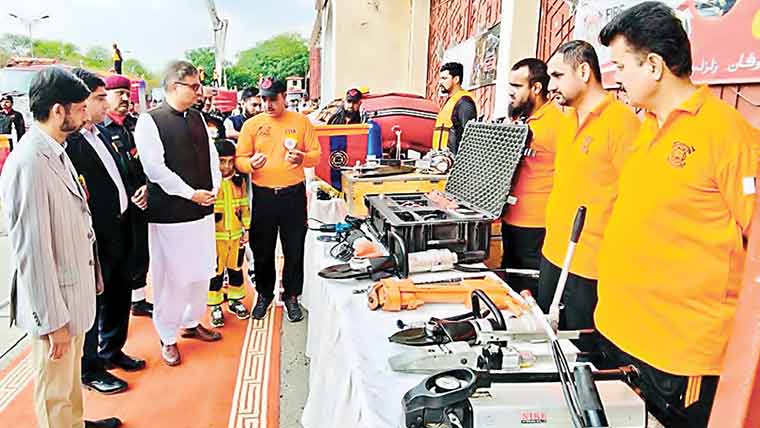 فائر فائٹرز کے عالمی دن پر فائر بریگیڈ ہیڈکوارٹرز میں تقریب