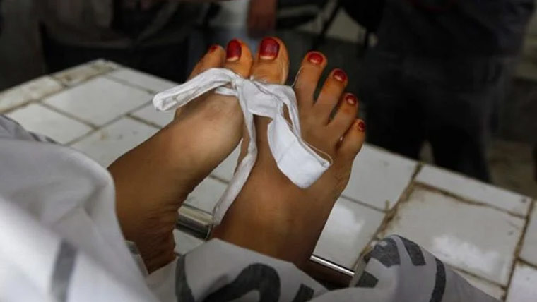 35 سالہ خاتون کی  تشدد زدہ لاش برآمد 