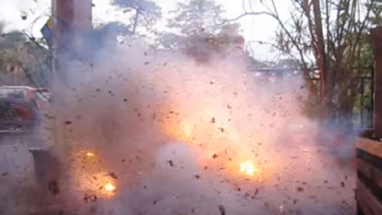 پشاور میں دھماکا، 2 پولیس اہلکار شہید، 3 افراد زخمی