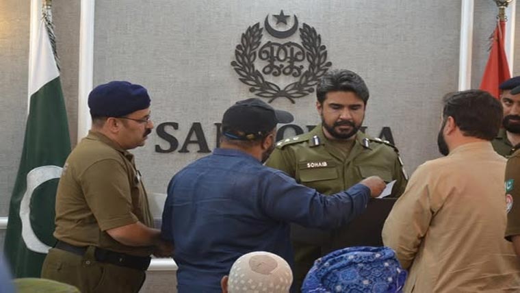 ڈی پی او کی مختلف علاقوں میں  کھلی کچہریاں،شہریوں کے  مسائل سنے ،ہدایات جاری 