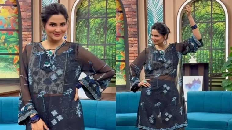 فضا علی کو شو میں بولڈ لباس  پہننے پر کڑی تنقید کا سامنا 