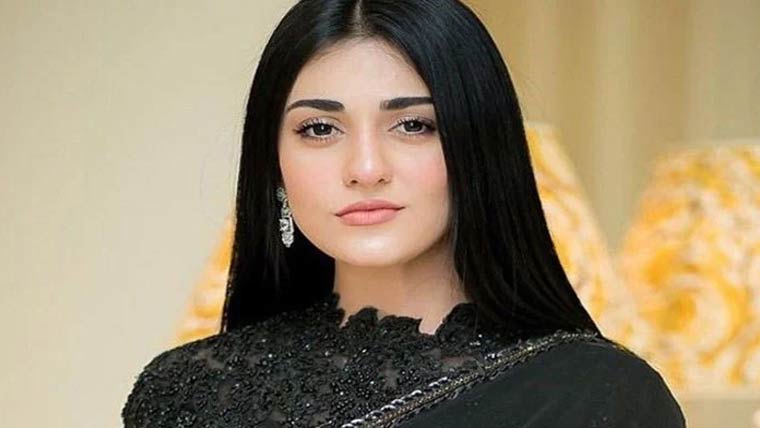 سارہ خان کے اینٹی فیمینزم مؤقف پر سوشل میڈیا پر طوفان برپا