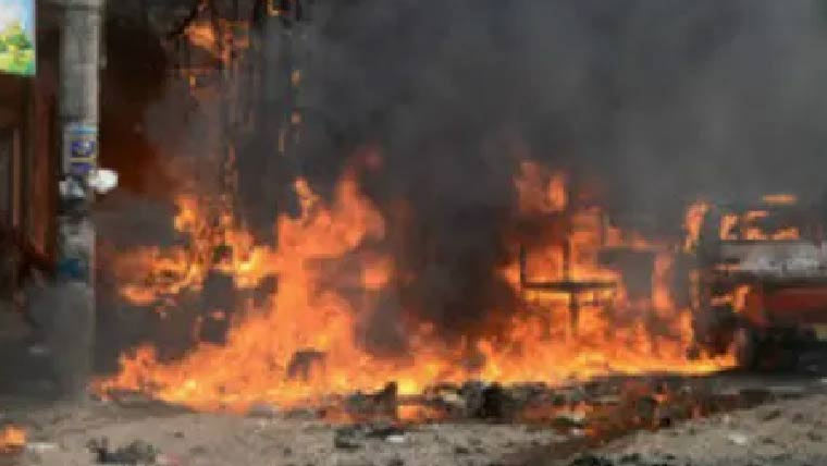 بلوچستان : ایف سی قلعے کے قریب دھماکا، 4 شہید، 20  زخمی : حمام پر فائرنگ 2 افراد جاں بحق 