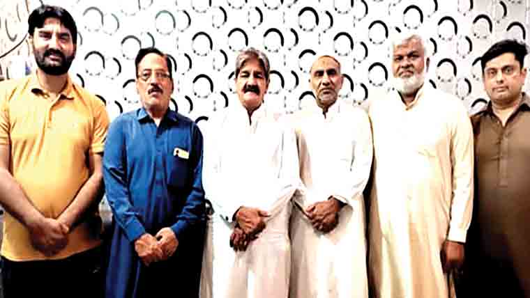 میٹرو بس منصوبہ کو وزیر آ باد تک توسیع دلائینگے :وقار چیمہ 