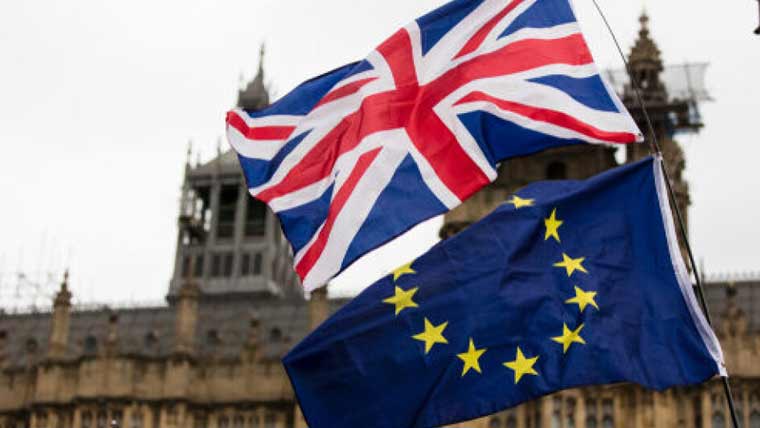 یورپی یونین اور برطانیہ نوجوانوں  کیلئے نئی ویزا سکیم پر متفق