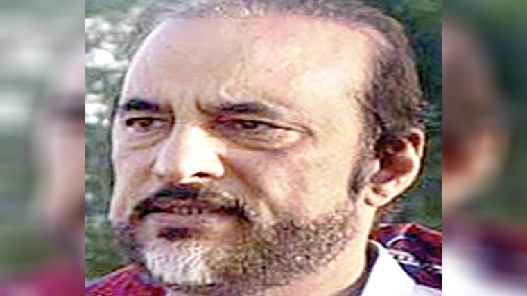 بانی پی ٹی آئی کوگرایا نہیں جاسکتا 