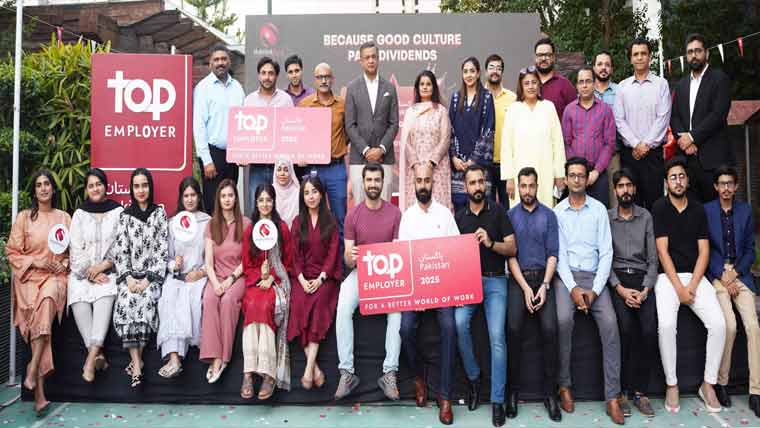 موبی لنک کو سال 2025 کیلئے ٹاپ ایمپلائیر ان پاکستان کا اعزاز حاصل