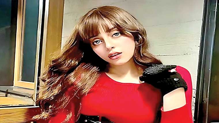 کوئی بھی شخص چھ سال بعد ویسا نہیں رہتا: علیزے شاہ 