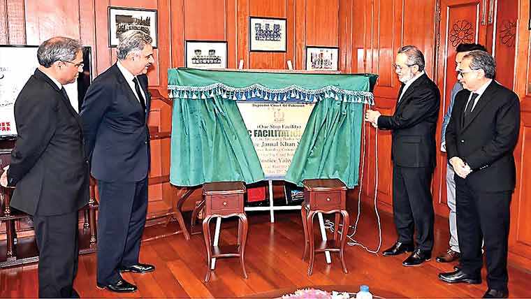  سائلین عدالتی اصلاحات کا محور ہیں: چیف جسٹس 