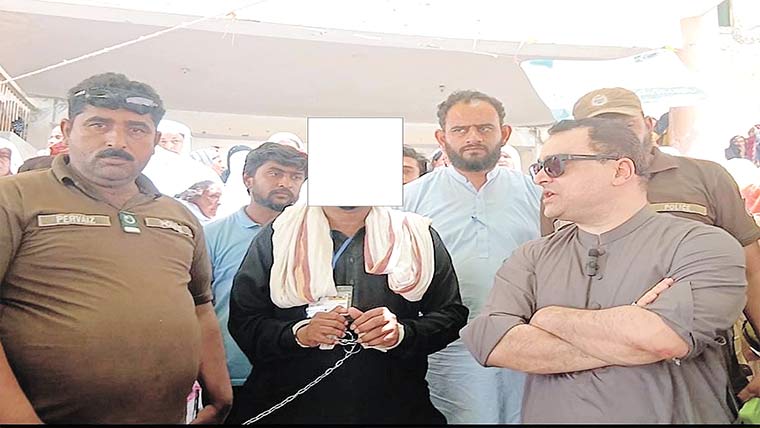 بے نظیر انکم سپورٹ پروگرام کیمپ سے بدعنوان ریٹیلر گرفتار