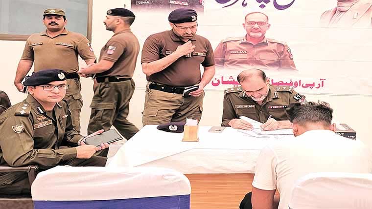  آر پی اوفیصل آباد کا دورہ چنیوٹ ،کھلی کچہری کا انعقاد