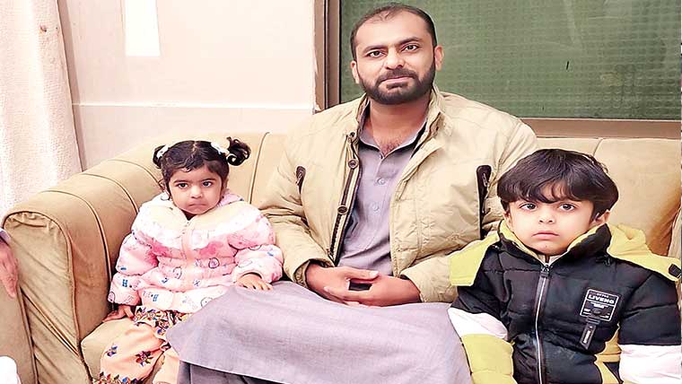 بلوچستان:بھارت کی پشت پناہی سے سوراب میں حملہ،ایڈیشنل ڈپٹی کمشنر شہید،بینک لوٹ لیا:آپریشن کامیاب 5ہشتگرد ہلاک