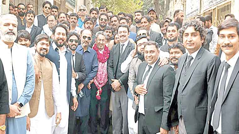 نو منتخب ممبر پنجاب بار شعیب بھٹی کا  ڈسٹرکٹ بار آمد پر شاندار استقبال 