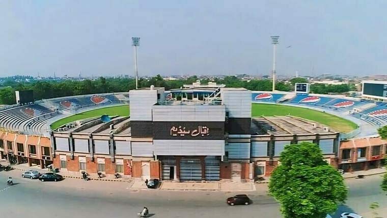 فیصل آباد سٹیڈیم میں 17سال بعد عالمی کرکٹ کی واپسی 