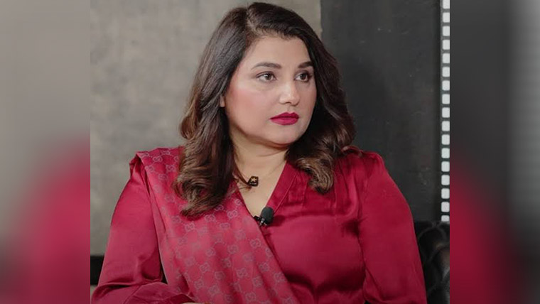 بیوی کو زیادہ خوش رکھنے والے شوہروں کے ناجائز تعلقات ہوتے ہیں:جویریہ سعود